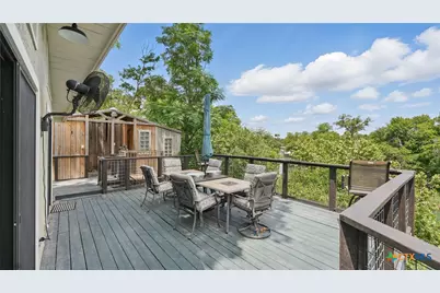 1817 Kuehler Avenue, New Braunfels, TX 78130 - Photo 15