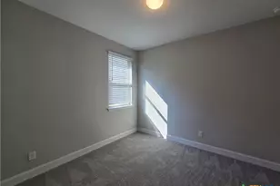 1324 Spring Row St, New Braunfels, TX 78130 - Photo 19