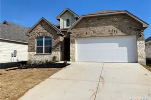 1324 Spring Row St, New Braunfels, TX 78130 - Photo 1
