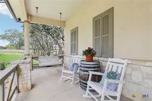 223 Summer Glen Ln, New Braunfels, TX 78132 - Photo 5