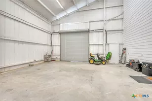 224 Blackbuck Rdg Dr, Lampasas, TX 76550 - Photo 37