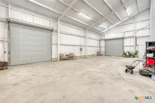 224 Blackbuck Rdg Dr, Lampasas, TX 76550 - Photo 35