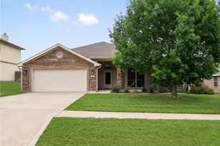 1904 Mike Dr, Copperas Cove, TX 76522 - Photo 1