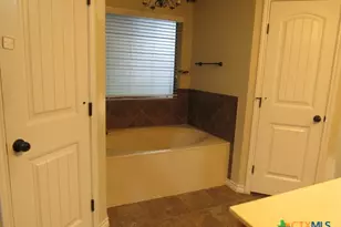 1904 Mike Dr, Copperas Cove, TX 76522 - Photo 13