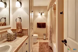 6 Cotswold Ln, Victoria, TX 77904 - Photo 29