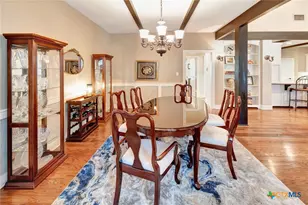 6 Cotswold Ln, Victoria, TX 77904 - Photo 9