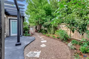 6 Cotswold Ln, Victoria, TX 77904 - Photo 33