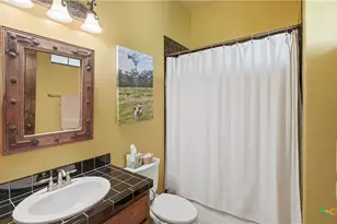 13661 E Hwy 90, Kingsbury, TX 78638 - Photo 39