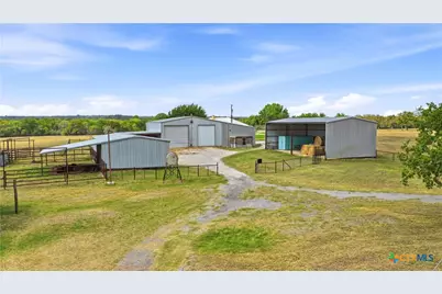 13661 E Highway 90, Kingsbury, TX 78638 - Photo 3