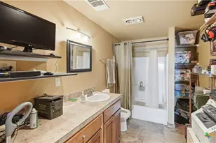 13661 E Hwy 90, Kingsbury, TX 78638 - Photo 47