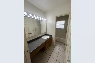 1002 Hillyer Street #1002, San Marcos, TX 78666 - Photo 9