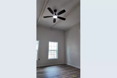 210 Julia St., Yoakum, TX 77995 - Photo 15