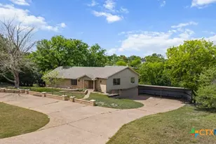 608 Ridgecrest Dr, Salado, TX 76571 - Photo 3