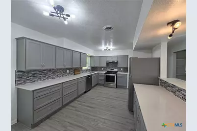 610 W Washington, Copperas Cove, TX 76522 - Photo 5