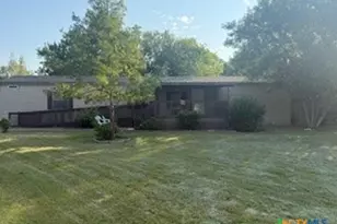 901 Tonkawa Cir, New Braunfels, TX 78130 - Photo 3