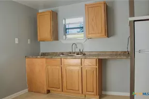 1407 S 7th St, Temple, TX 76504 - Photo 33