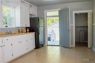 1407 S 7th St, Temple, TX 76504 - Photo 11