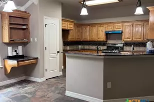 3941 Wells Dr, Kempner, TX 76539 - Photo 5