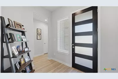 1370 Sahms Branch, New Braunfels, TX 78132 - Photo 3