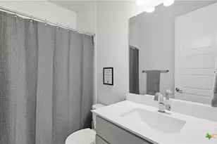 1370 Sahms Br, New Braunfels, TX 78132 - Photo 5