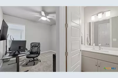 1370 Sahms Branch, New Braunfels, TX 78132 - Photo 7