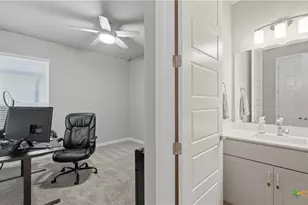 1370 Sahms Br, New Braunfels, TX 78132 - Photo 7