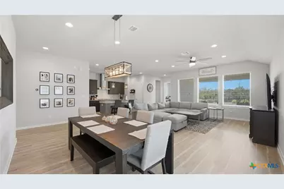 1370 Sahms Branch, New Braunfels, TX 78132 - Photo 15