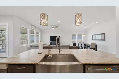 1370 Sahms Branch, New Braunfels, TX 78132 - Photo 11