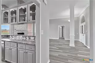 1031 FM 20, Seguin, TX 78155 - Photo 17