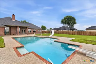 1031 FM 20, Seguin, TX 78155 - Photo 7