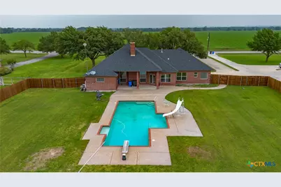 1031 Fm 20, Seguin, TX 78155 - Photo 1