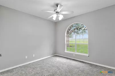 1031 Fm 20, Seguin, TX 78155 - Photo 31