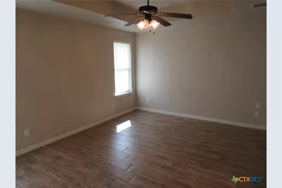 202 E Avenue H, Nolanville, TX 76559 - Photo 7