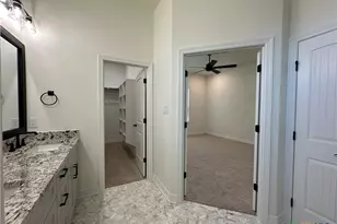 813 Golden Eagle Cv, Salado, TX 76571 - Photo 23