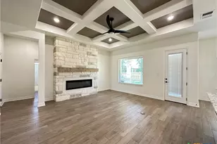 813 Golden Eagle Cv, Salado, TX 76571 - Photo 3