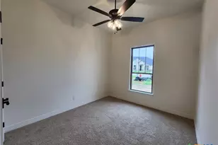 813 Golden Eagle Cv, Salado, TX 76571 - Photo 19