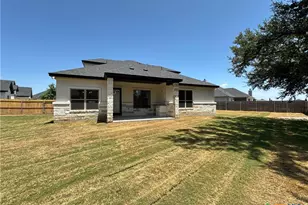 813 Golden Eagle Cv, Salado, TX 76571 - Photo 35