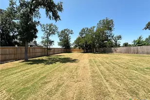 813 Golden Eagle Cv, Salado, TX 76571 - Photo 33