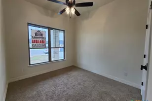 813 Golden Eagle Cv, Salado, TX 76571 - Photo 15