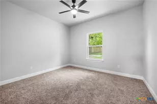 396 E Robin Ln, Harker Heights, TX 76548 - Photo 13