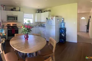 90 Huge Oak St, Bertram, TX 78605 - Photo 5