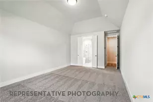 8905 Turaco Trl, Austin, TX 78744 - Photo 11