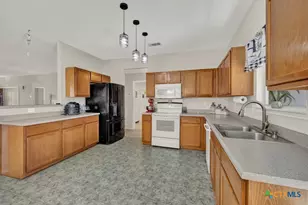 7164 Still Holw Dr, San Antonio, TX 78244 - Photo 11