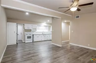 4713 Dahlia Ln, Victoria, TX 77904 - Photo 3