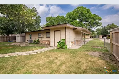 4713 Dahlia Lane, Victoria, TX 77904 - Photo 9