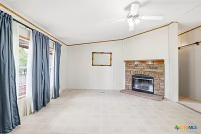 554 Cherry Ridge, Floresville, TX 78114 - Photo 5