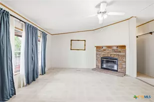 554 Cherry Ridge, Floresville, TX 78114 - Photo 5