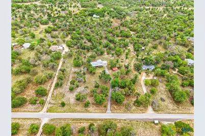 554 Cherry Ridge, Floresville, TX 78114 - Photo 37