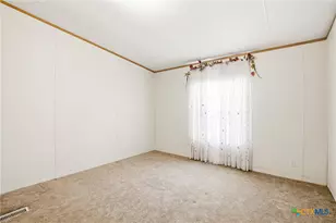 554 Cherry Ridge, Floresville, TX 78114 - Photo 25