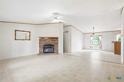 554 Cherry Ridge, Floresville, TX 78114 - Photo 7